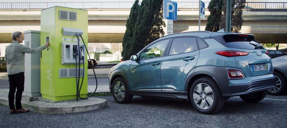 evq_kona_ev_fastcharger2_16x9