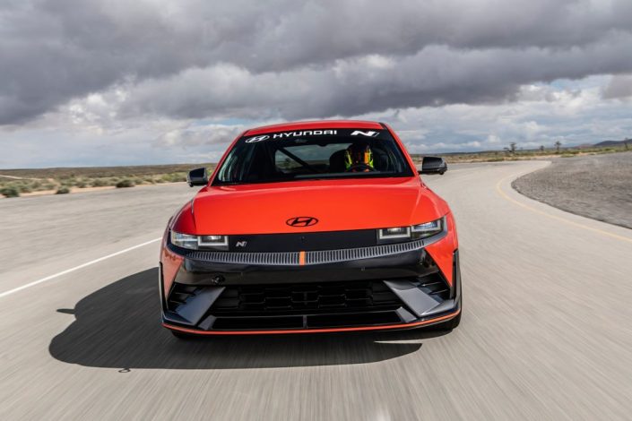 hyundai-ioniq-5-n-pikes-peak-international-hill-climb-electric-production-class-05